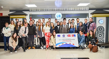 KMÜ yurtdışından gelen gençleri ağırladı