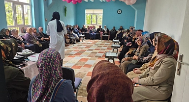 "Mum Dibini Işıtır" Projesi Kapsamında Aile İçi İletişim Semineri Düzenlendi