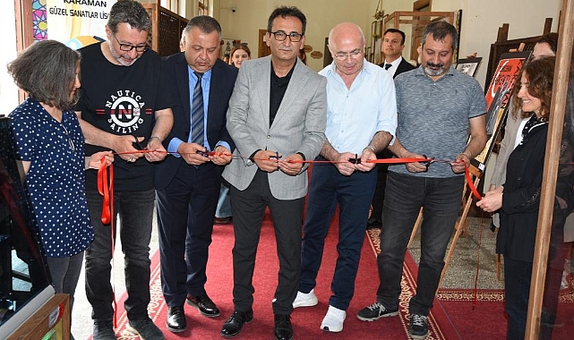 Türkçenin Renklerle Buluştuğu Sergi Ziyarete Açıldı