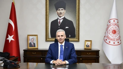 Vali Çiçekli: Unutmayalım ki, bayramı bayram yapan; sağlıkla, huzurla varılan o kavuşmalardır.