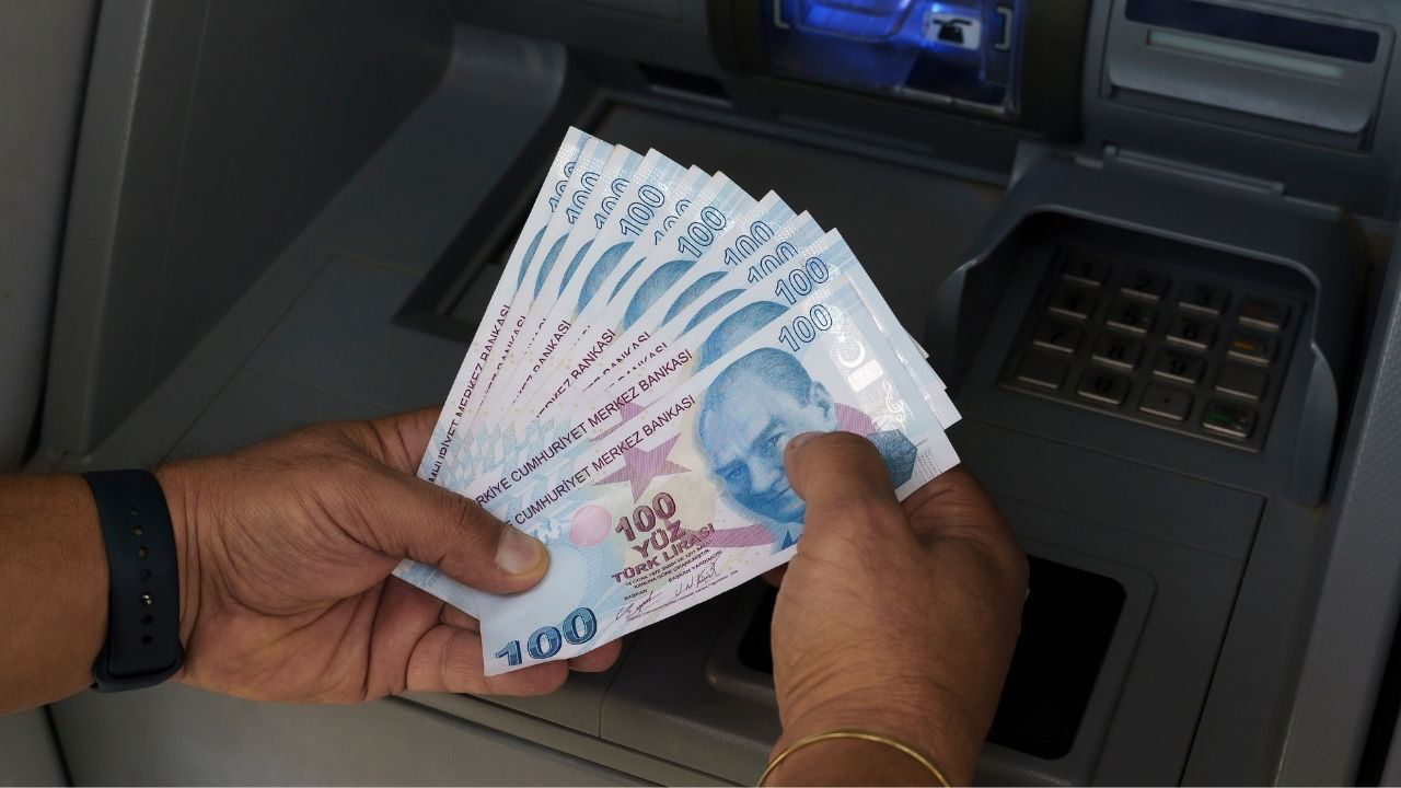 İş Bankası müşterilerine 2000 TL iade!