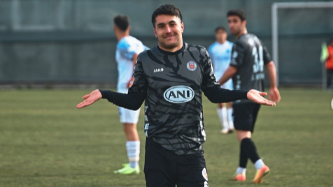 Karaman FK’lı Resul, Büyük Kulüplerin Kıskacında
