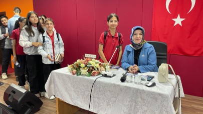 Esra Bahadır Cesar, Karamanlı Öğrencilerle Buluştu