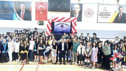 Karaman Lisesi Mezuniyet Töreni İle 135 Öğrenci Kep Attı