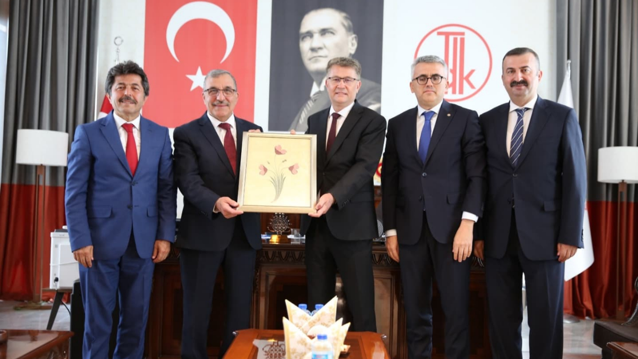 Karaman heyeti TDK Başkanı Mert’i Ziyaret etti