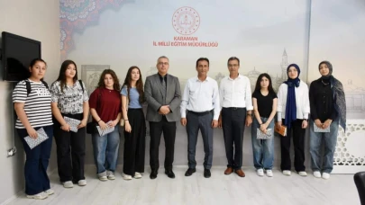 Gençler, Duygularını Satırlara Döküp Kitaplaştırdı