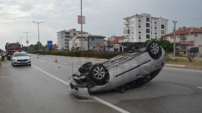 Karaman'da otomobil takla attı: 2'si çocuk 4 yaralı