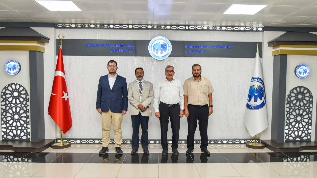 Hindistanlı Bilim İnsanından Rektör Gavgalı’ya Ziyaret