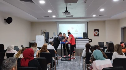 Karaman’da Bilek Güreşi Aday Hakem Kursu Açıldı