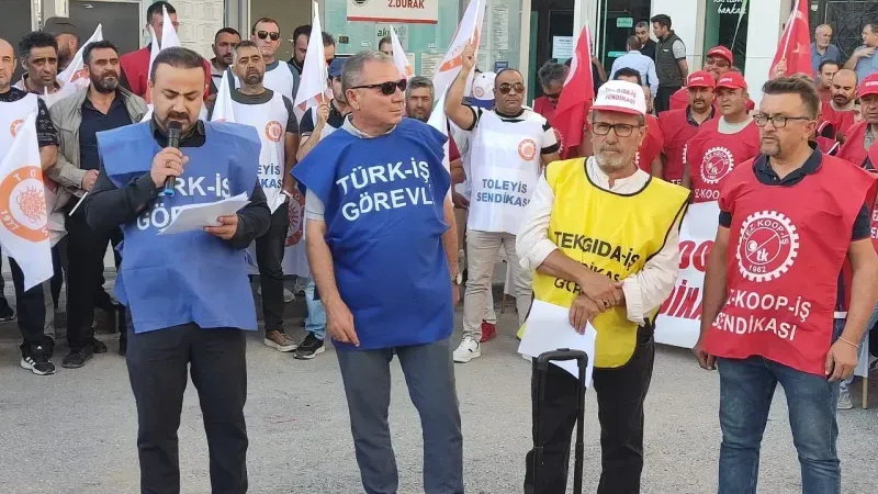 Kamu İşçileri: “Sadaka değil hakkımızı, ikram değil emeğimizin karşılığını istiyoruz”