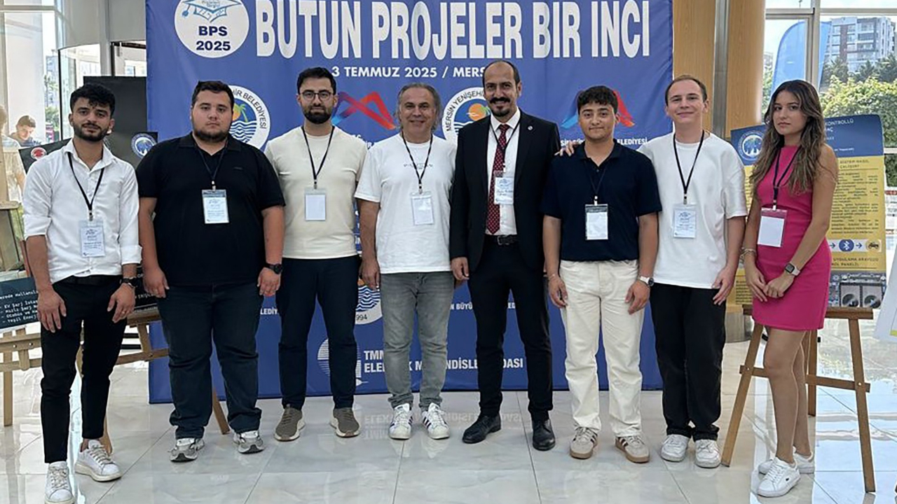 KMÜ Öğrencileri Bitirme Projeleri Sergisi’ne Katıldı