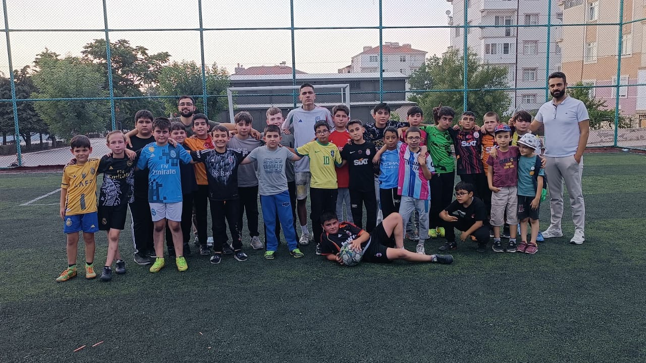 Karaman’da Yaz Kur’an Kursu Öğrencilerinden Dostluk Maçı