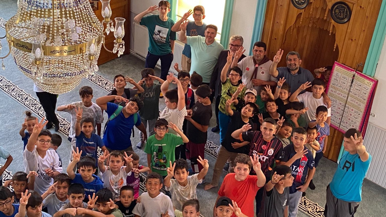 İmam Rabbani Gençlik Merkezi’nde İzcilik Etkinliği Düzenlendi