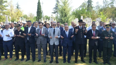 Karaman'da Şehitlikler Ziyaret Edildi