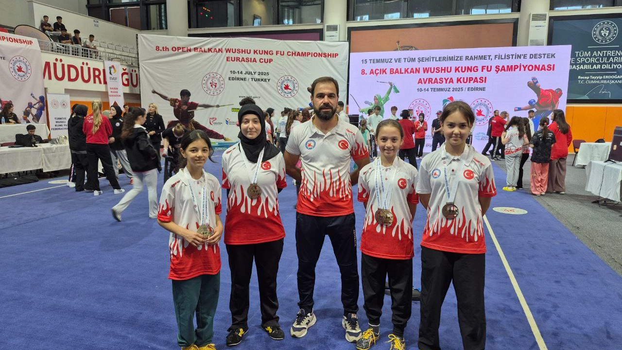 Karamanlı Sporcular Şampiyonadan Madalyalarla Döndü