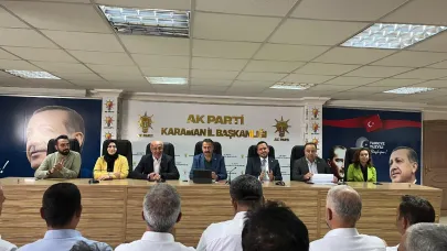 AK Parti İl Başkanlığında Değerlendirme Toplantısı Yapıldı