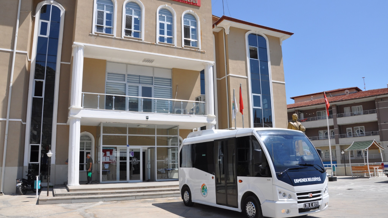 Muğla Büyükşehir Belediyesi’nden Ermenek’e Otobüs Takviyesi