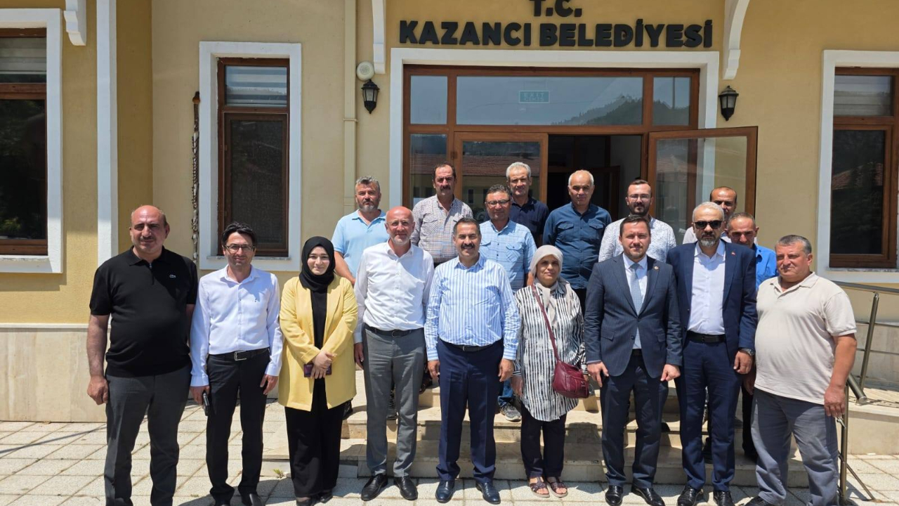 AK Parti Genel Merkez Yerel Yönetimler Başkanı Yaman, ilçeleri ziyaret etti