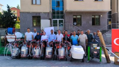 Çiftçilere tarım ekipmanları teslim edildi