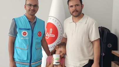 Kendi Küçük Ama Umudu Büyük