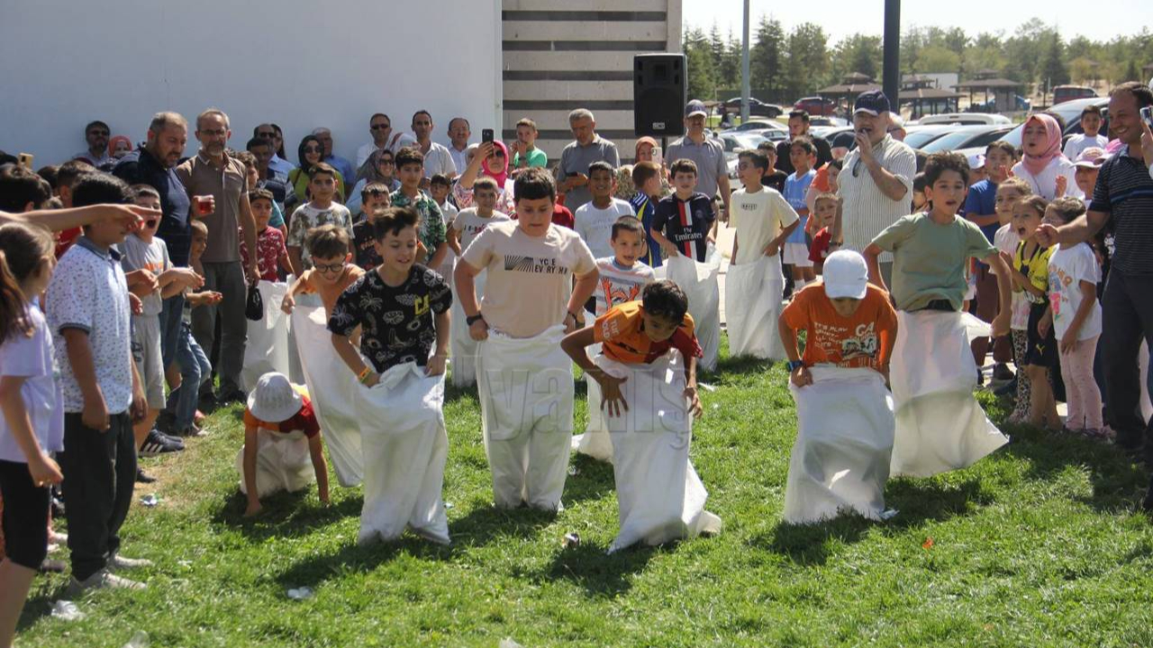 Karaman’da Aile Şenliği Coşkusu