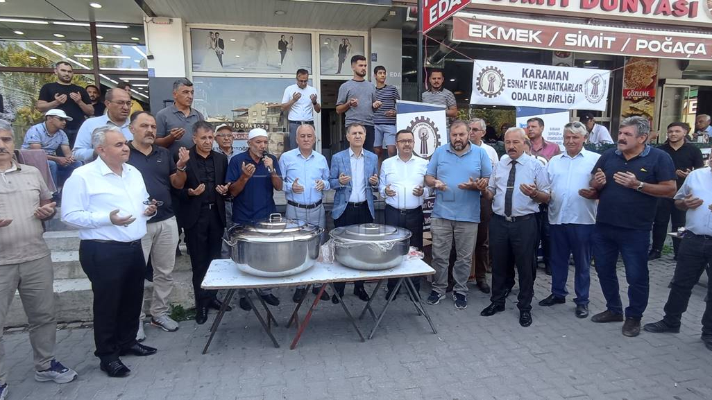 Karaman Esnaf Odaları Birliği'nden Aşure İkramı