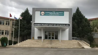 "YAPAY GÜNDEMLER ÜZERİNDEN KENDİNİ KAHRAMAN İLAN ETMEYE ÇALIŞIYOR"