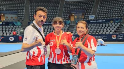 Karamanlı Ayşegül Ay, Avrupa Üçüncüsü Oldu