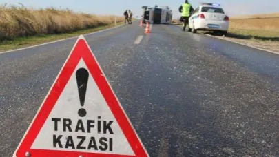 22 yaşındaki genç seyir halindeki araçtan düşerek öldü