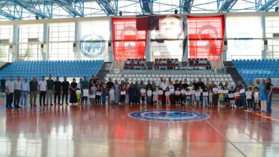 “Temel Cimnastik Eğitimi Ve Eğlenceli Sporlar Atölyesi” Sertifika Töreniyle Sona Erdi