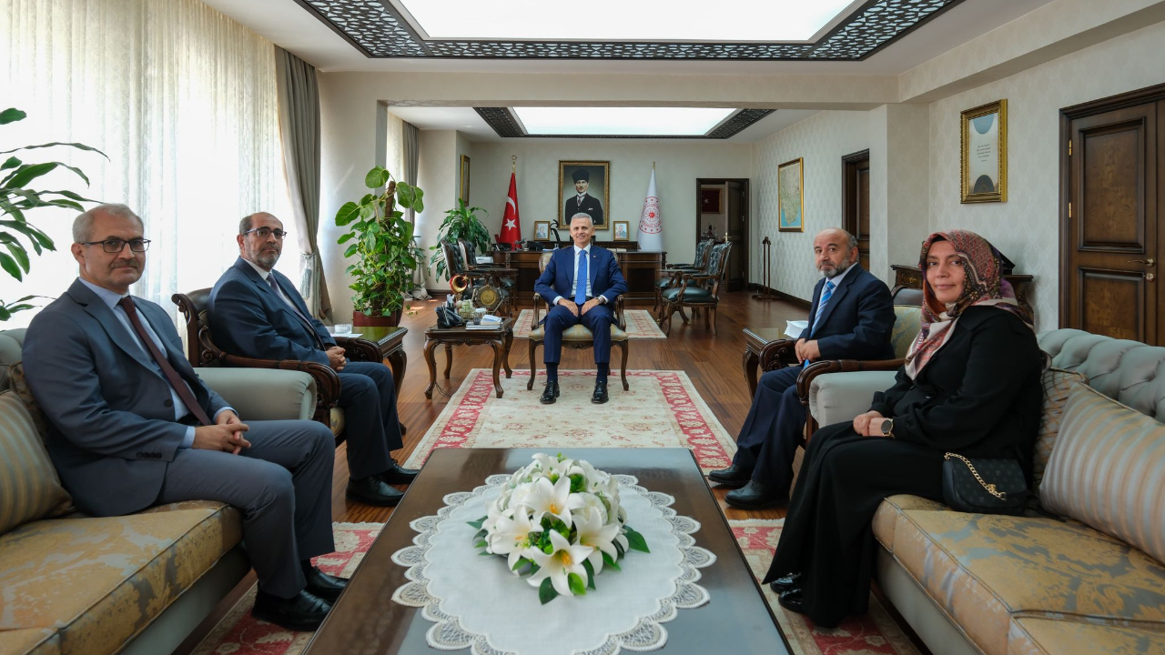 Vali Çiçekli'yi Ziyaret Ettiler