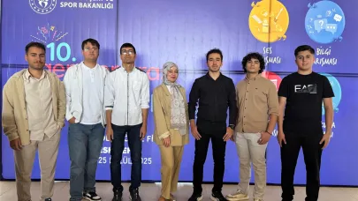 Gençlik Merkezi Üyesi Gençler Bilgi Yarışmasında Türkiye Finalinde