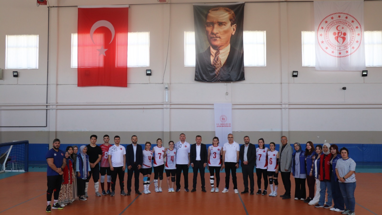 Golbol Kadın Milli Takımına moral ziyareti