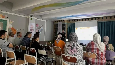 Sosyal Hizmet Merkezi Müdürlüğü’nden “Medya Okuryazarlığı” Eğitimi