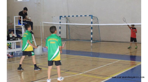 23 NİSAN BADMİNTON MÜSABAKALARI