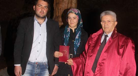 2 Milyon Yıllık Mağarada Nikah Kıydılar