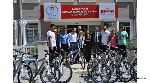 60 BİSİKLET DAĞITILDI