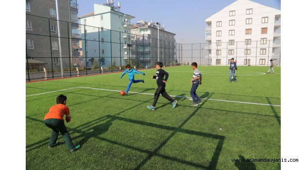 8 YENİ SEMT SPOR SAHASI