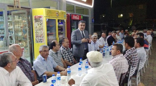 Adaylar İftar Yemeğinde Buluştu