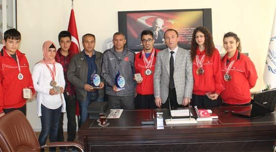 Ankara’da Karaman’ı Temsil Ettiler