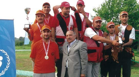 Avcılar Yarışıyor