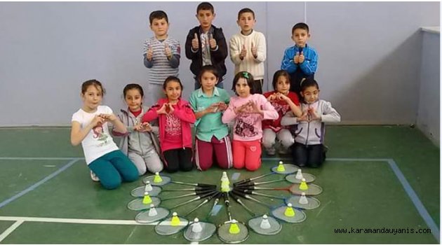 AYRANCI'DA BADMİNTON SEVGİSİ