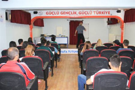 Badminton Aday Hakem Kursu Yapıldı