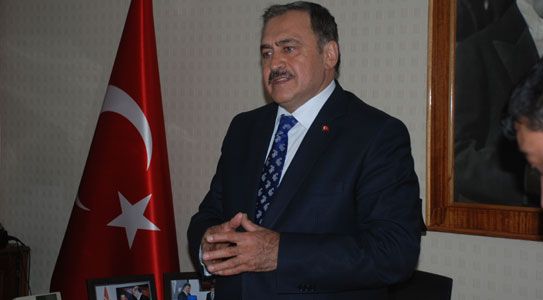 Bakan Karaman'da Kuraklığa Dikkat Çekti