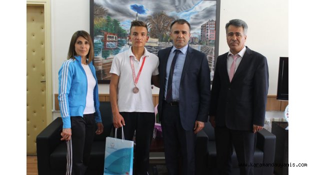 BAŞARILI ATLET'DEN ZİYARET
