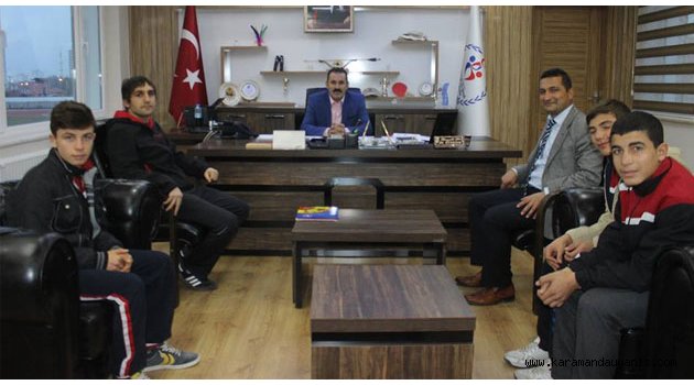 BAŞARILI GÜREŞÇİLERDEN ZİYARET