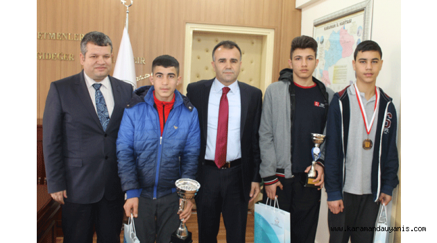 BAŞARILI SPORCULARDAN ZİYARET