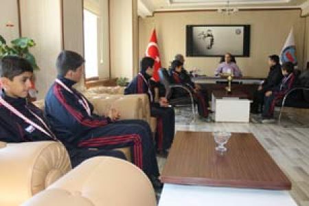 Başarılı Tenisçiler’den Ziyaret