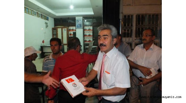 BAŞKAN YÜKSEL BÜYÜKKARCI BAYRAK DAĞITTI