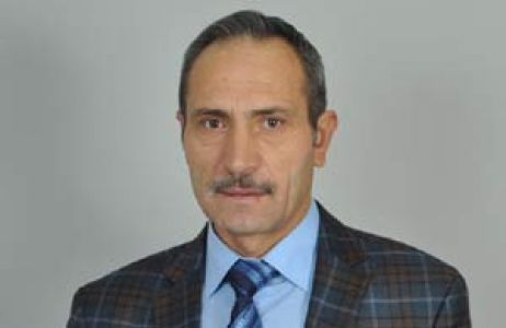 Başkan Adayı Gibi Çalışıyor